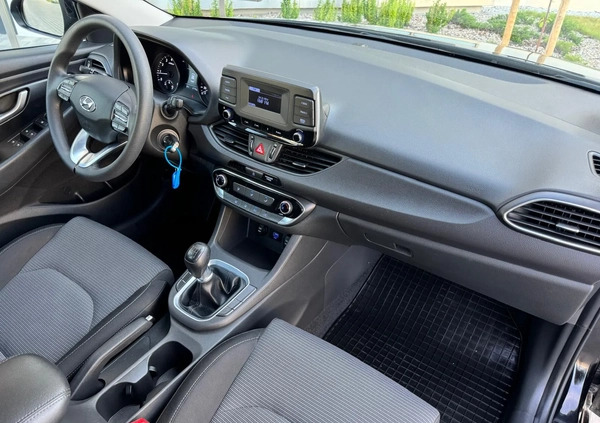 Hyundai I30 cena 54900 przebieg: 67000, rok produkcji 2020 z Gniezno małe 232